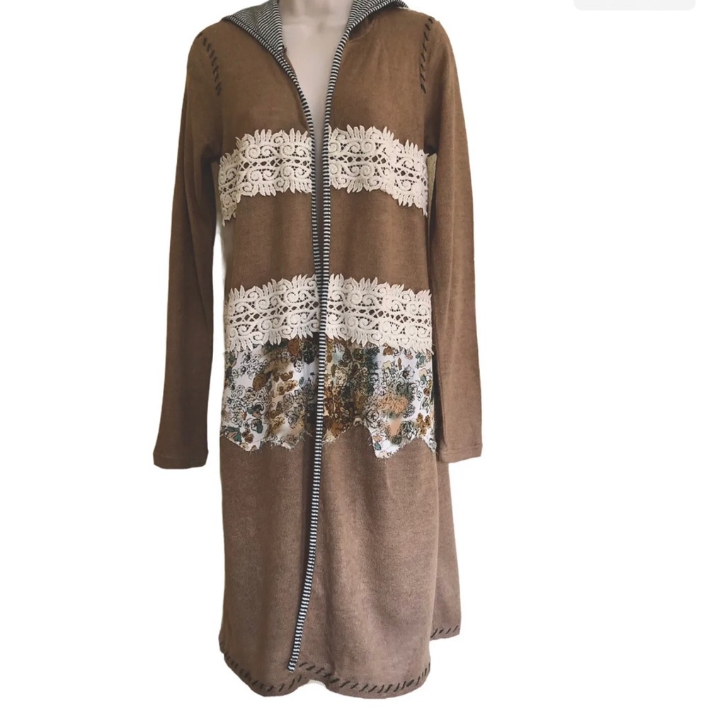 Gimmicks by BKE brown lace open sweater cardigan lace appliqué.. unique ..Sz S